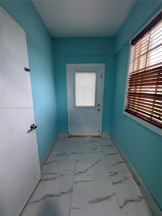 For Rent: $3,000 (2 beds, 2 baths, 1104 Square Feet)