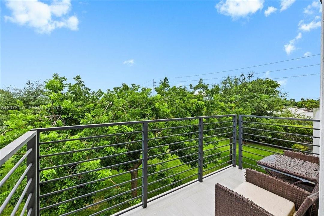 En Venta: $459,900 (2 camas, 2 baños, 1520 Pies cuadrados)