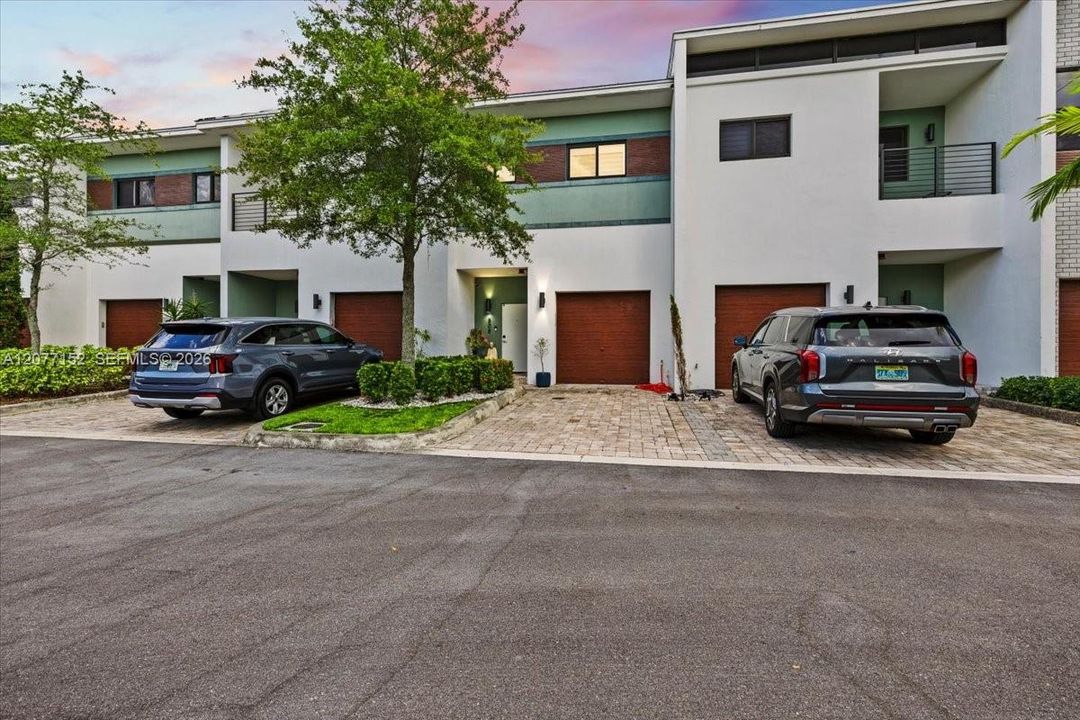 En Venta: $459,900 (2 camas, 2 baños, 1520 Pies cuadrados)