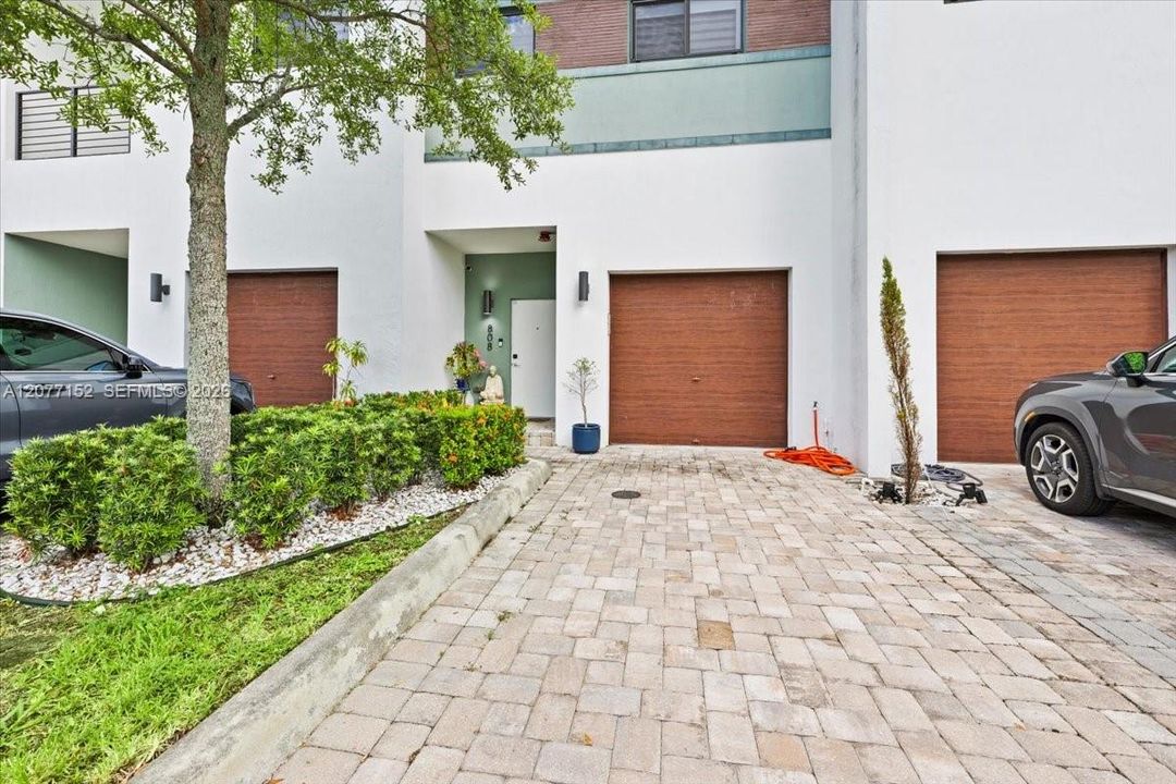 En Venta: $459,900 (2 camas, 2 baños, 1520 Pies cuadrados)