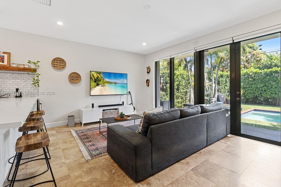 For Sale: $1,290,000 (3 beds, 3 baths, 2167 Square Feet)