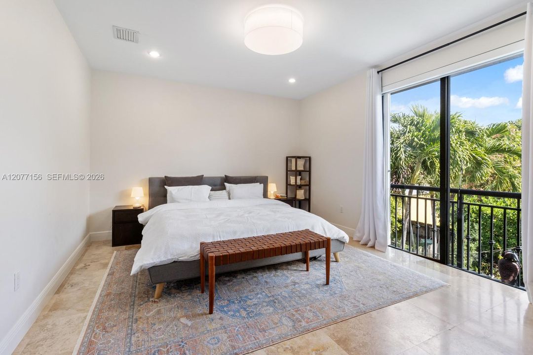 For Sale: $1,290,000 (3 beds, 3 baths, 2167 Square Feet)