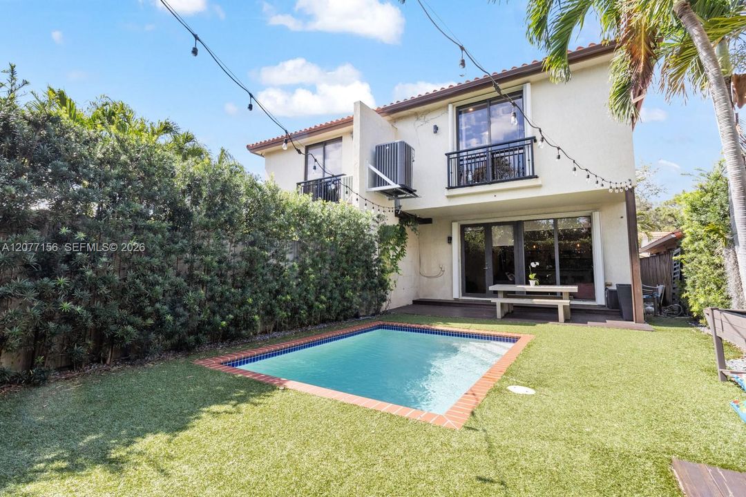 For Sale: $1,290,000 (3 beds, 3 baths, 2167 Square Feet)
