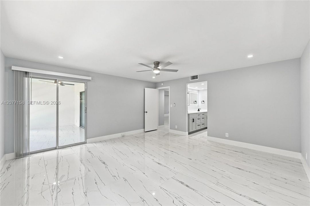 En Venta: $324,900 (2 camas, 2 baños, 1291 Pies cuadrados)