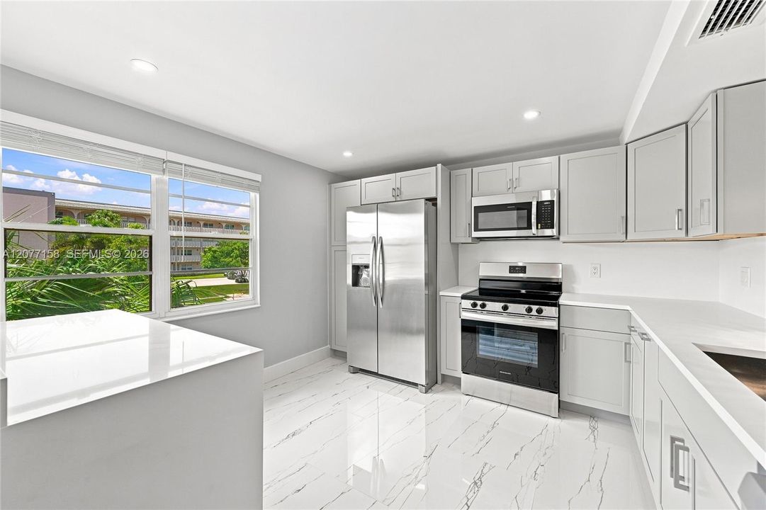 En Venta: $324,900 (2 camas, 2 baños, 1291 Pies cuadrados)