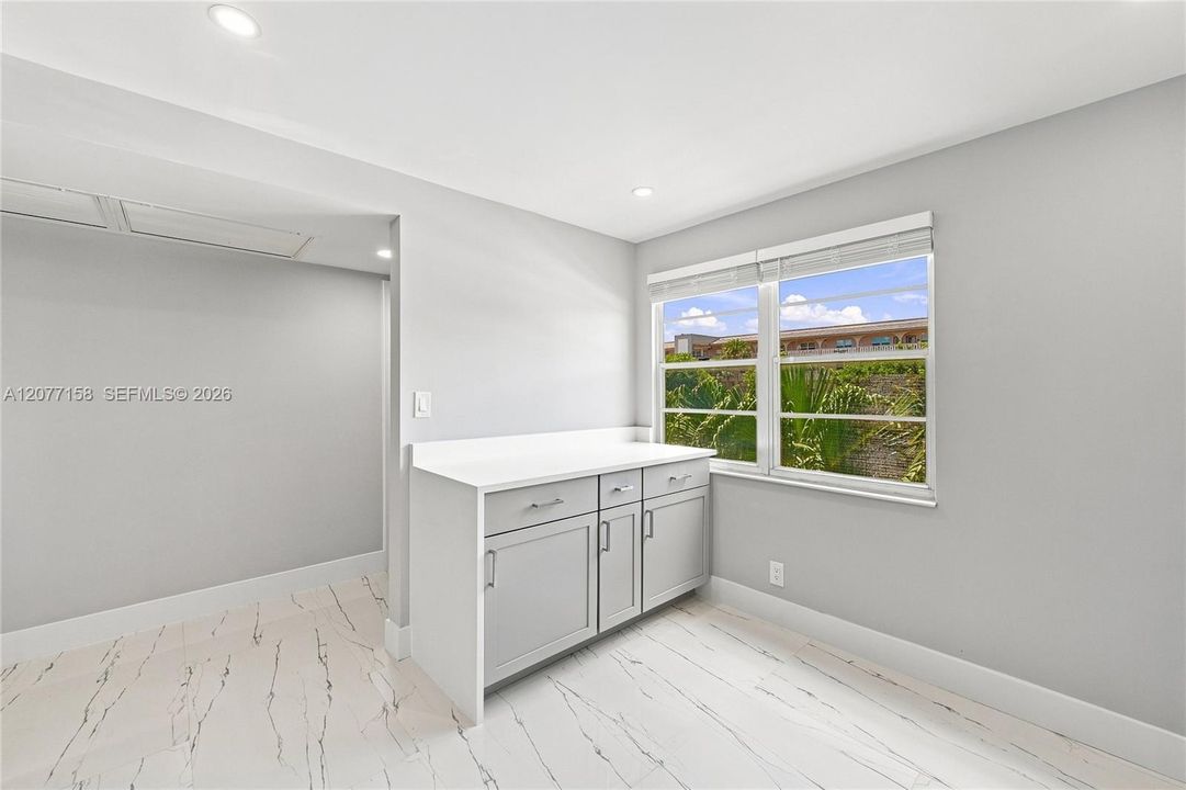En Venta: $324,900 (2 camas, 2 baños, 1291 Pies cuadrados)