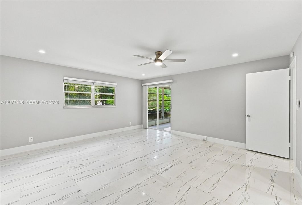 En Venta: $324,900 (2 camas, 2 baños, 1291 Pies cuadrados)