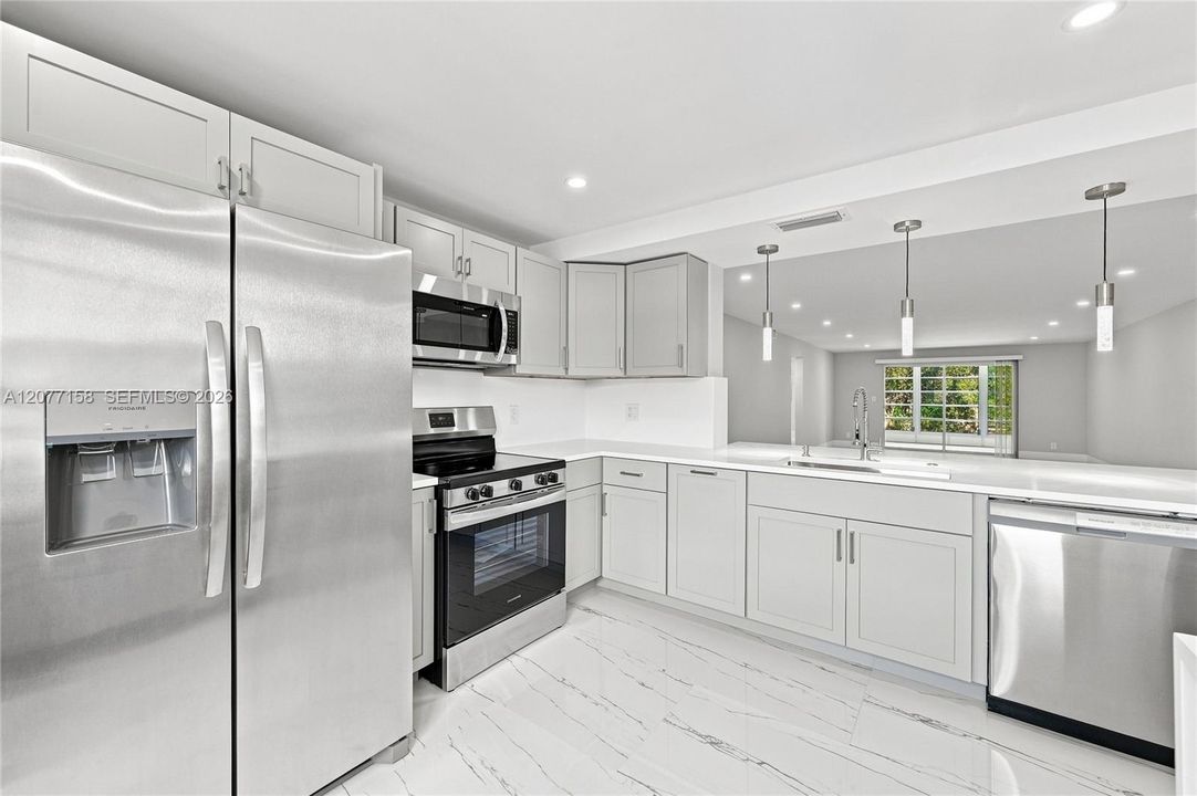 En Venta: $324,900 (2 camas, 2 baños, 1291 Pies cuadrados)