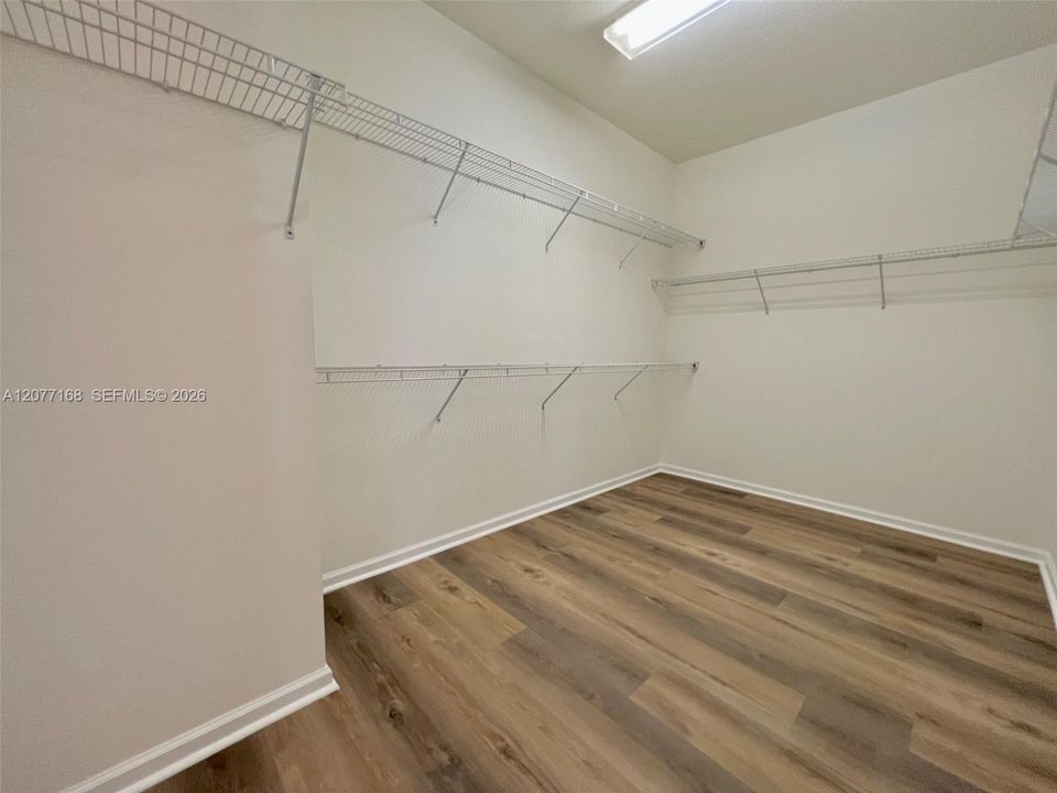 For Rent: $4,300 (3 beds, 2 baths, 1996 Square Feet)