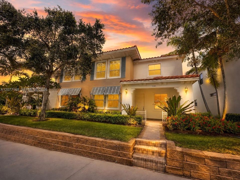 For Rent: $4,300 (3 beds, 2 baths, 1996 Square Feet)