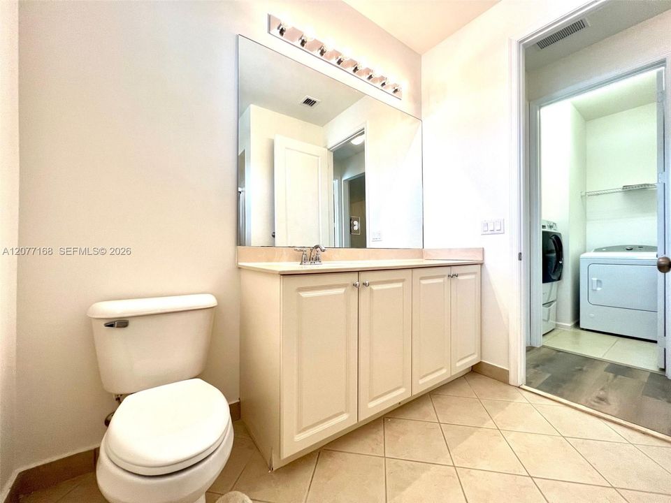For Rent: $4,300 (3 beds, 2 baths, 1996 Square Feet)