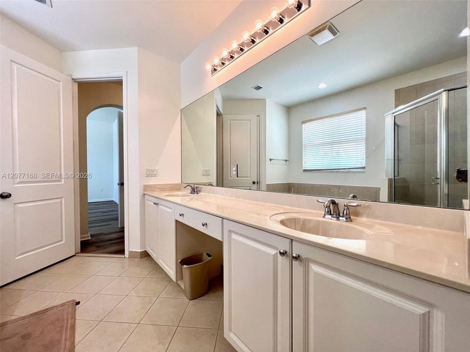 For Rent: $4,300 (3 beds, 2 baths, 1996 Square Feet)