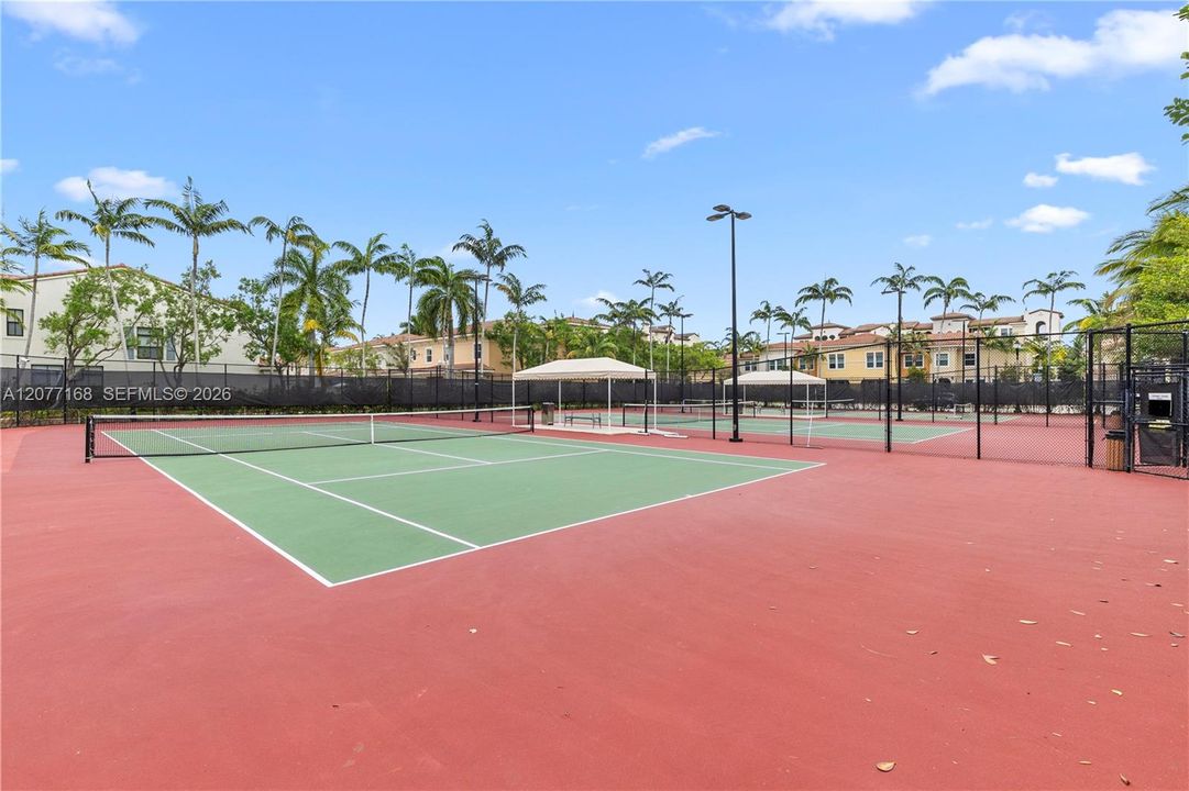 For Rent: $4,300 (3 beds, 2 baths, 1996 Square Feet)