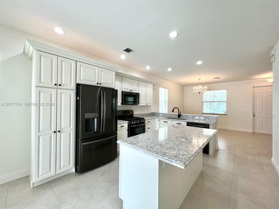 For Rent: $4,300 (3 beds, 2 baths, 1996 Square Feet)