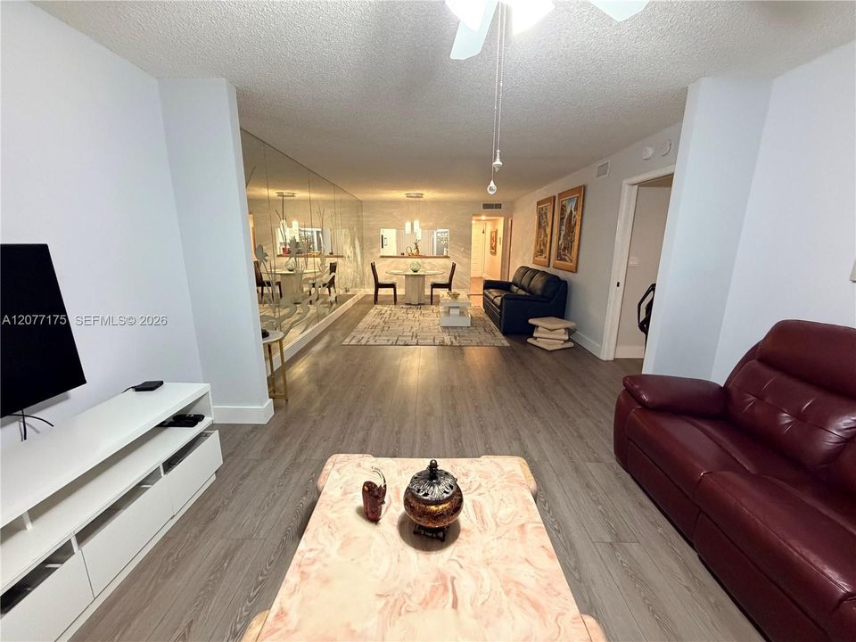 En Venta: $138,000 (2 camas, 2 baños, 1228 Pies cuadrados)