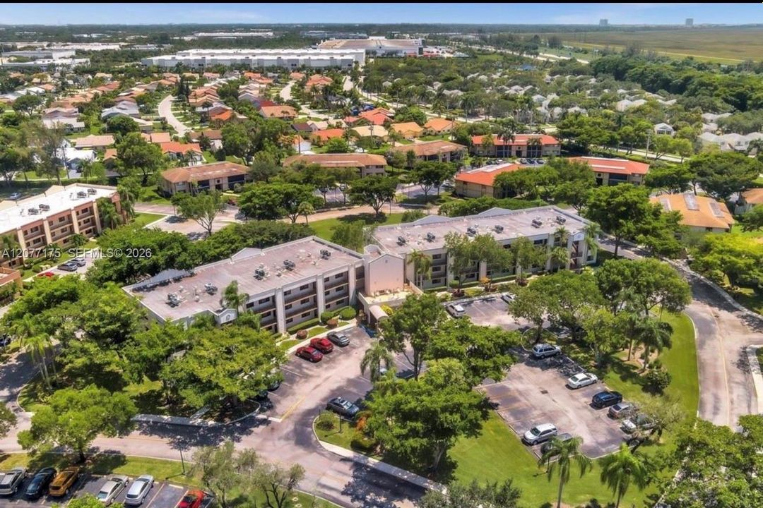 En Venta: $138,000 (2 camas, 2 baños, 1228 Pies cuadrados)