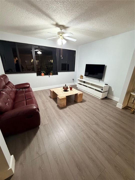 En Venta: $138,000 (2 camas, 2 baños, 1228 Pies cuadrados)
