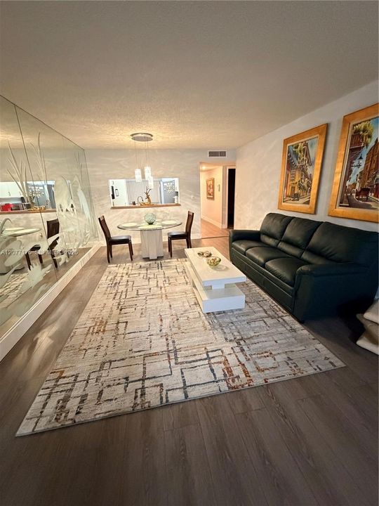 En Venta: $138,000 (2 camas, 2 baños, 1228 Pies cuadrados)