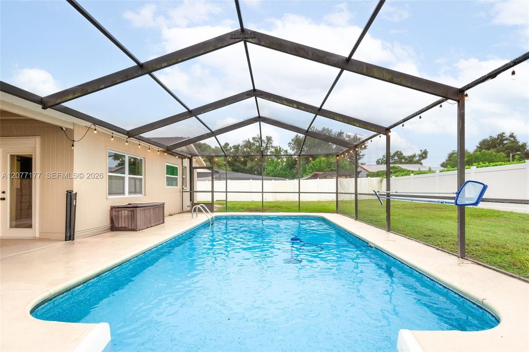 En Venta: $415,000 (3 camas, 2 baños, 1612 Pies cuadrados)