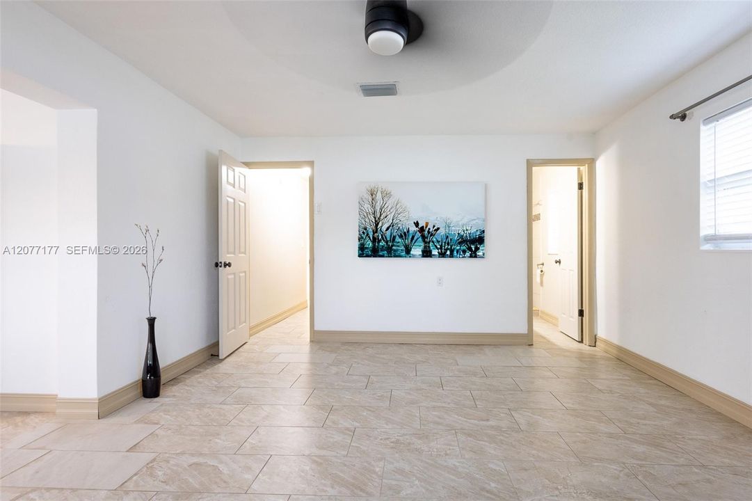 En Venta: $415,000 (3 camas, 2 baños, 1612 Pies cuadrados)