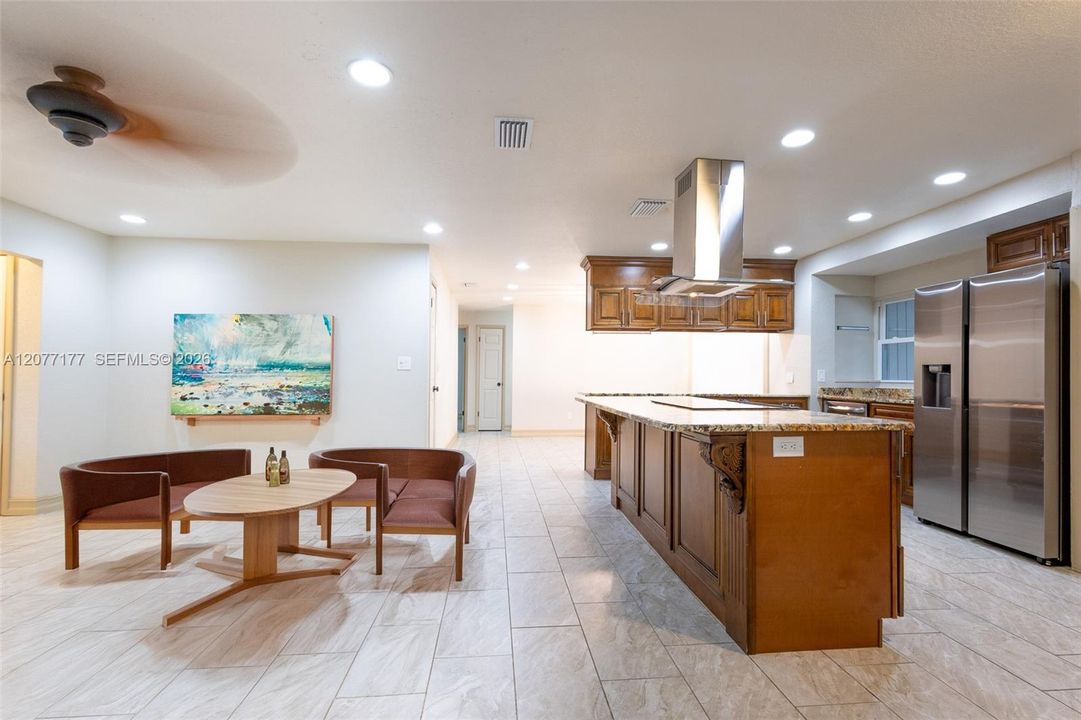 En Venta: $415,000 (3 camas, 2 baños, 1612 Pies cuadrados)