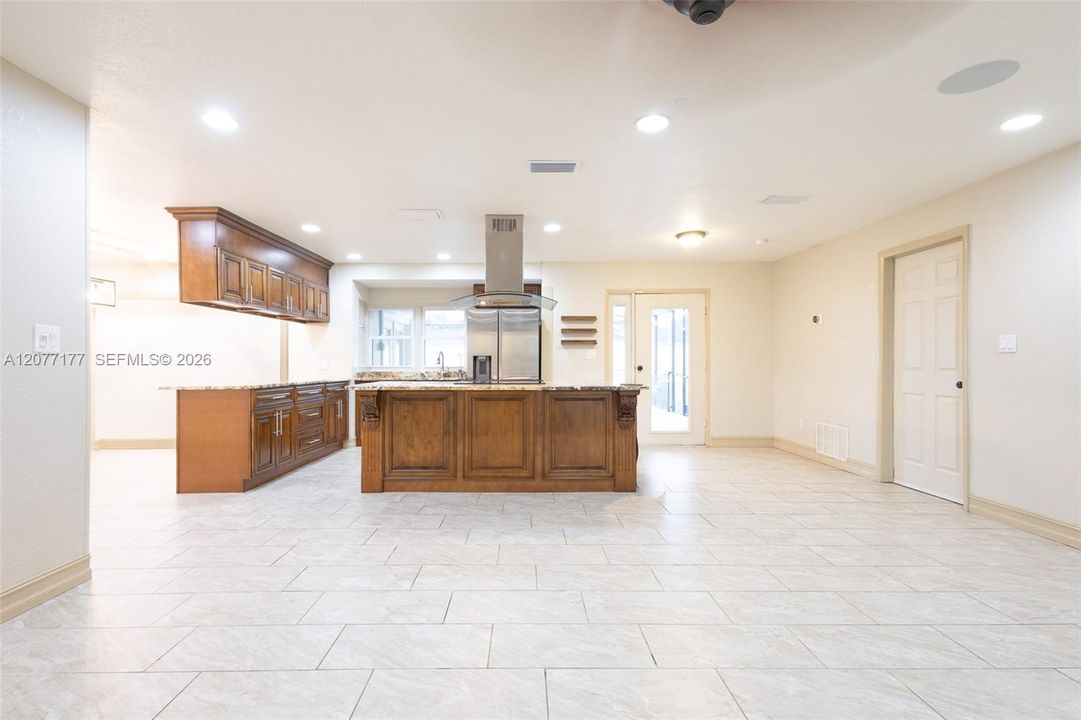 En Venta: $415,000 (3 camas, 2 baños, 1612 Pies cuadrados)