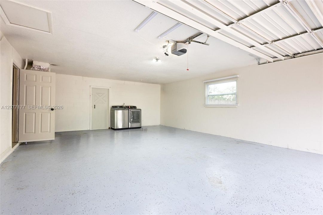 En Venta: $415,000 (3 camas, 2 baños, 1612 Pies cuadrados)