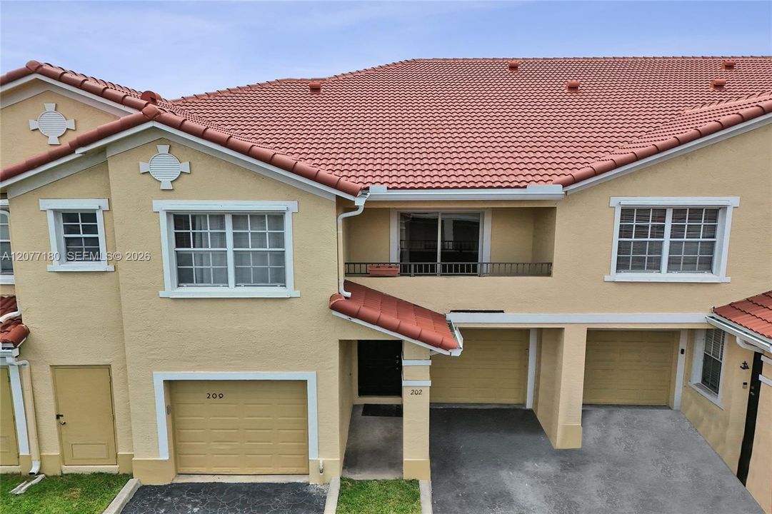 En Venta: $200,000 (1 camas, 1 baños, 878 Pies cuadrados)