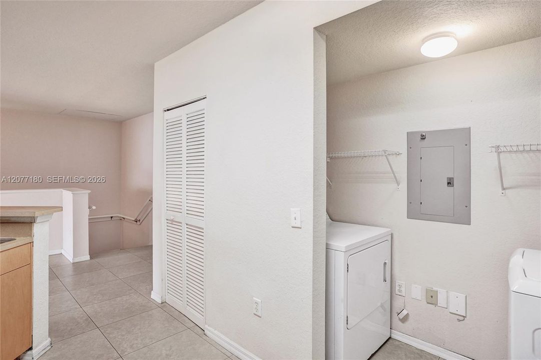 En Venta: $200,000 (1 camas, 1 baños, 878 Pies cuadrados)