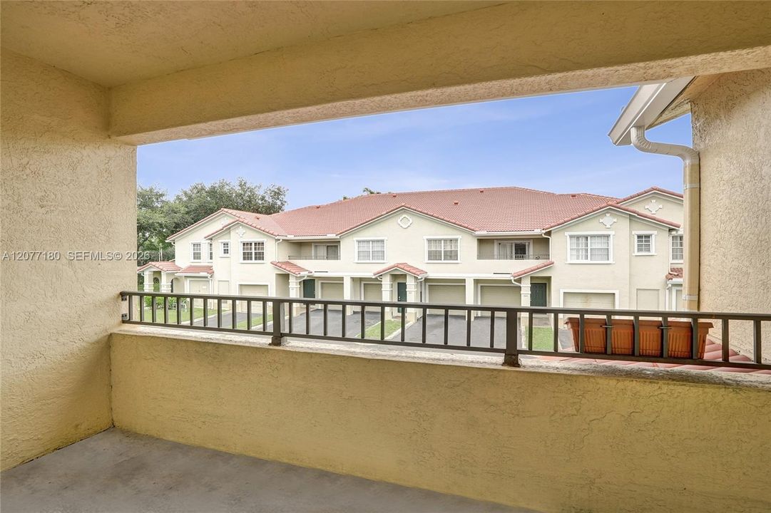 En Venta: $200,000 (1 camas, 1 baños, 878 Pies cuadrados)