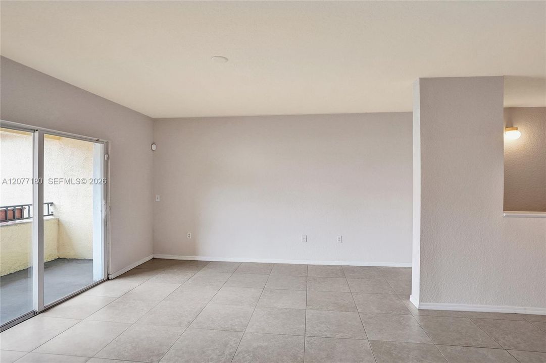 En Venta: $200,000 (1 camas, 1 baños, 878 Pies cuadrados)