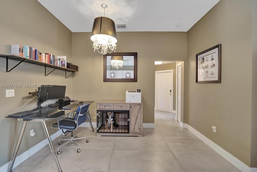 For Sale: $715,000 (3 beds, 2 baths, 1639 Square Feet)