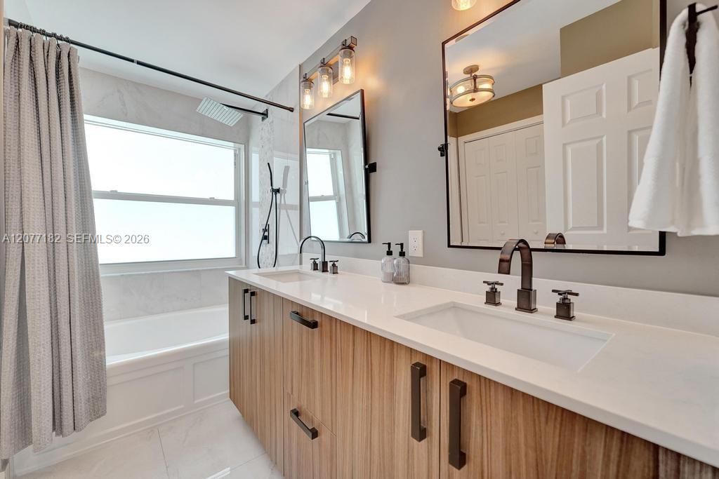 For Sale: $715,000 (3 beds, 2 baths, 1639 Square Feet)