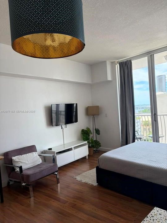 En Renta: $2,100 (0 camas, 1 baños, 405 Pies cuadrados)