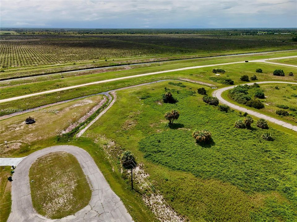 En Venta: $30,000 (0.45 acres)