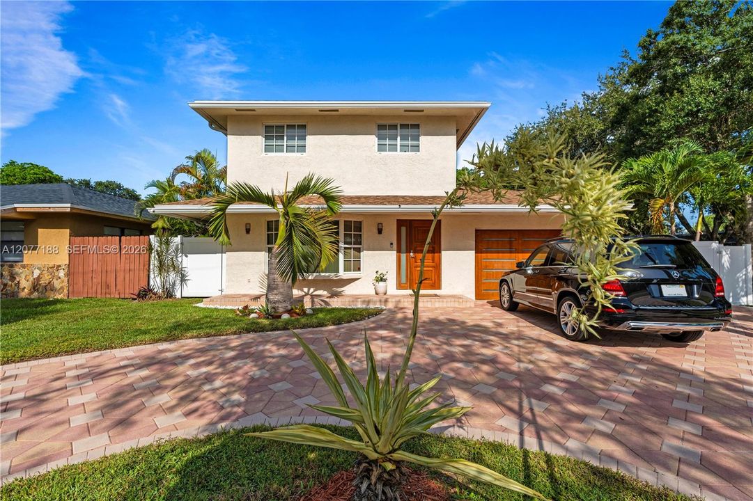 На продажу: $849,000 (3 спален, 3 ванн, 1972 Квадратных фут)