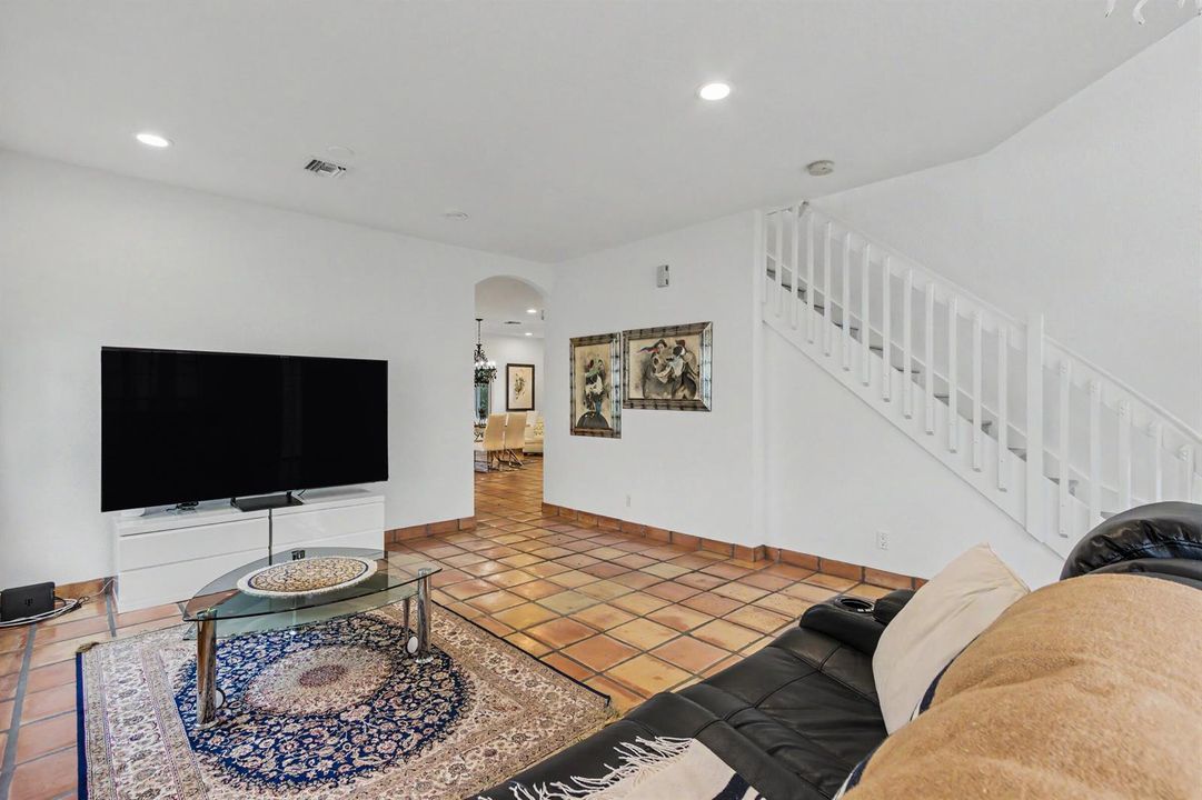 Living Area4