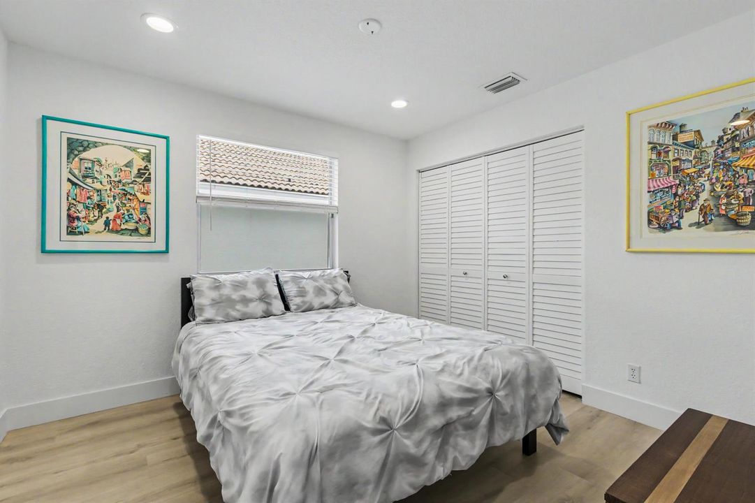 2nd Bedroom