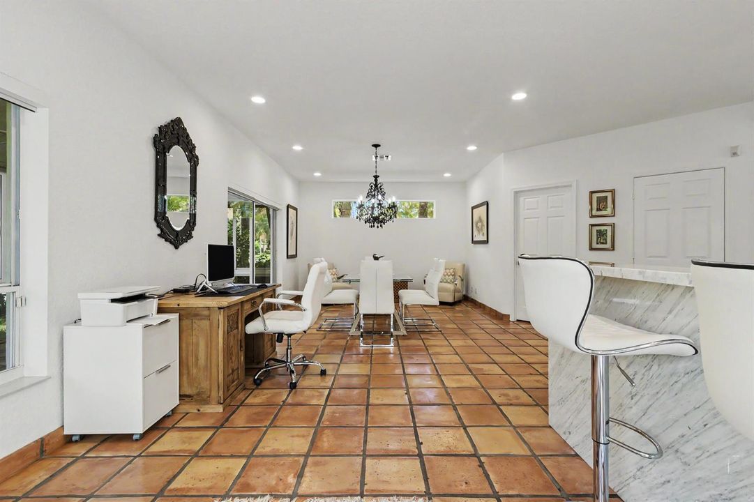 Dinning/Kitchen7
