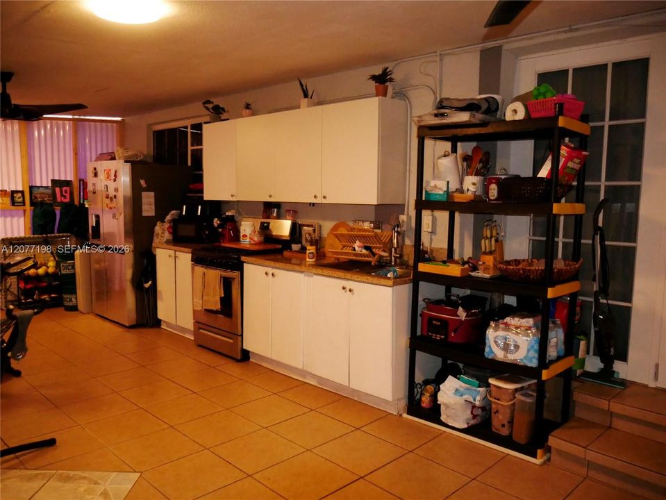En Venta: $599,999 (4 camas, 3 baños, 1718 Pies cuadrados)