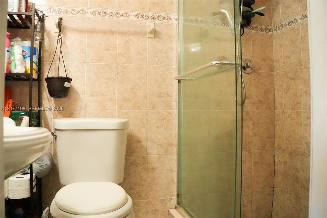 En Venta: $599,999 (4 camas, 3 baños, 1718 Pies cuadrados)