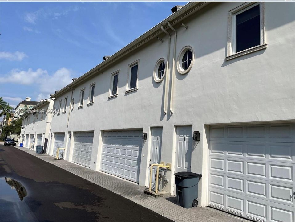 For Rent: $15,000 (4 beds, 4 baths, 2764 Square Feet)