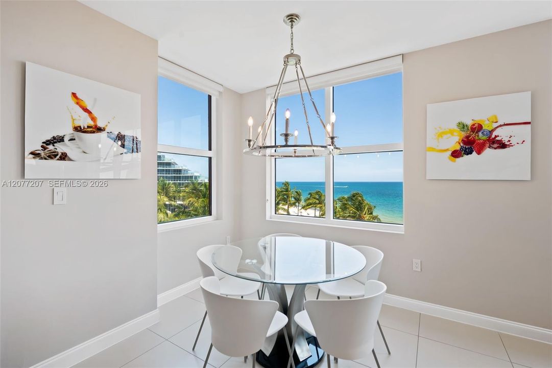 En Venta: $1,895,000 (3 camas, 3 baños, 3205 Pies cuadrados)