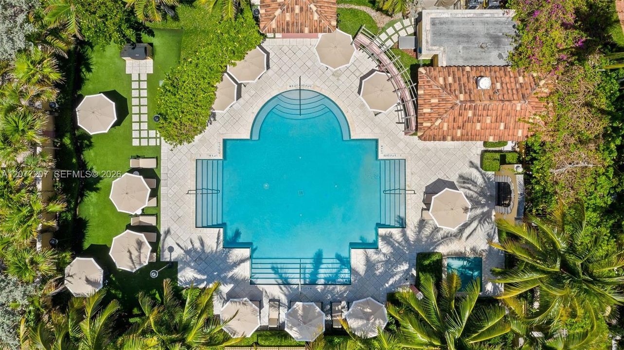 En Venta: $1,895,000 (3 camas, 3 baños, 3205 Pies cuadrados)