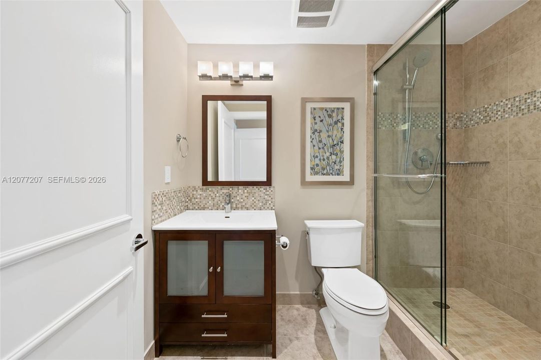 En Venta: $1,895,000 (3 camas, 3 baños, 3205 Pies cuadrados)