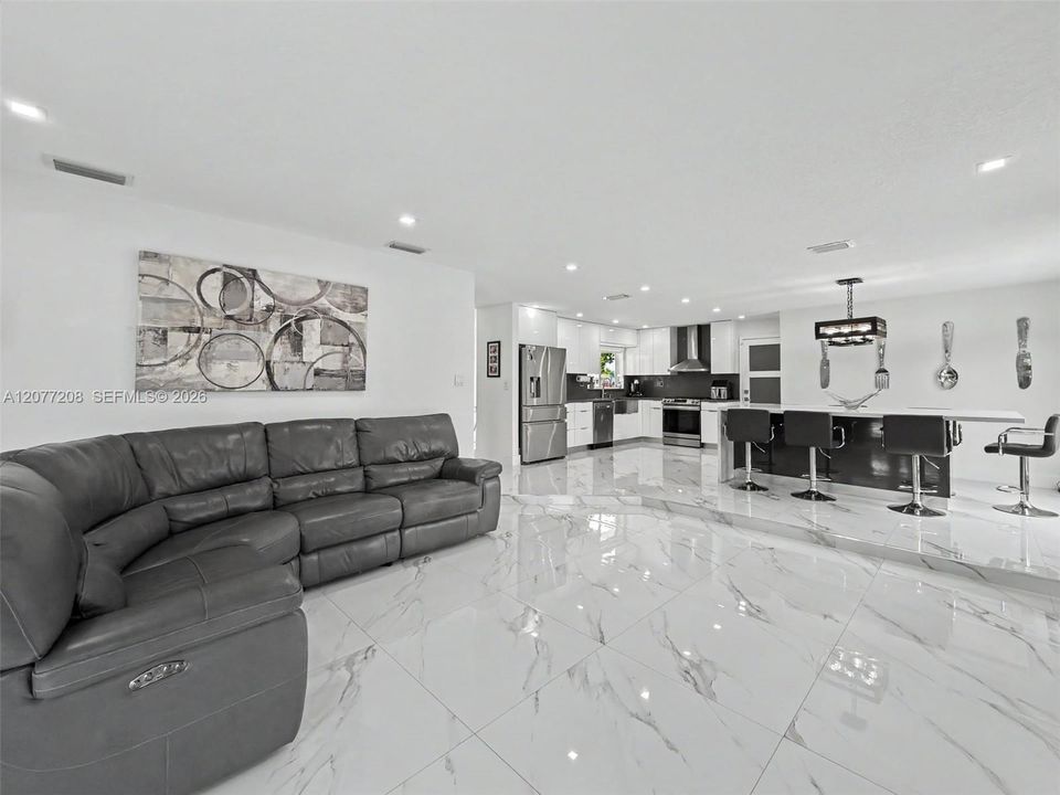 For Sale: $1,069,000 (4 beds, 2 baths, 1716 Square Feet)