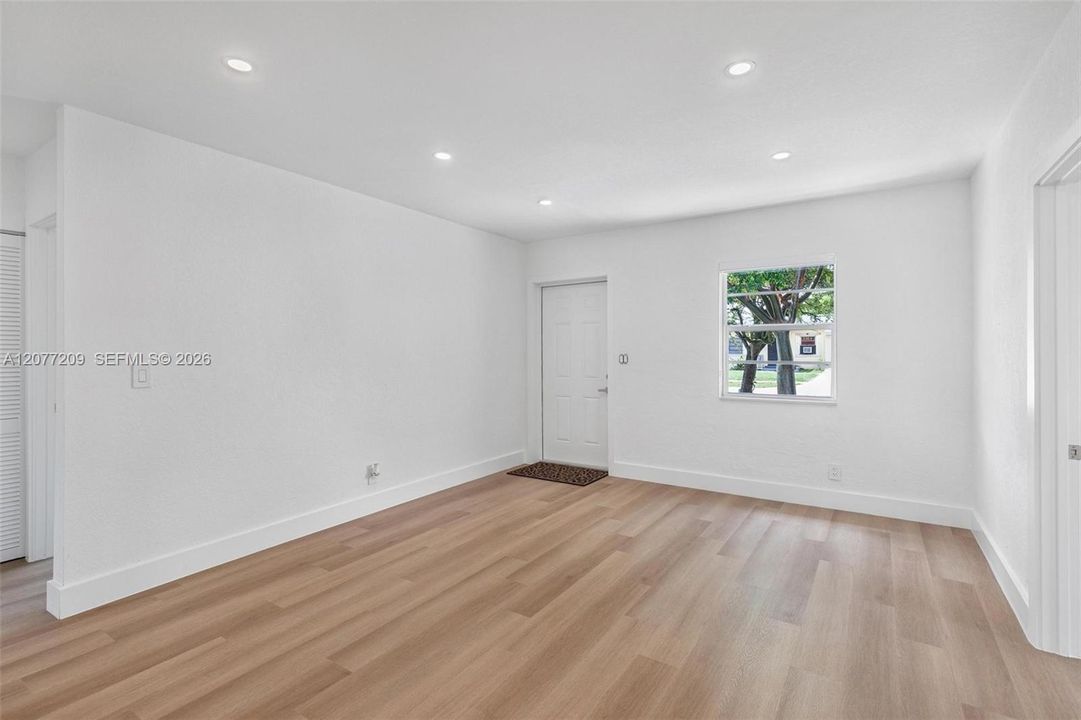 En Venta: $510,000 (3 camas, 2 baños, 1212 Pies cuadrados)