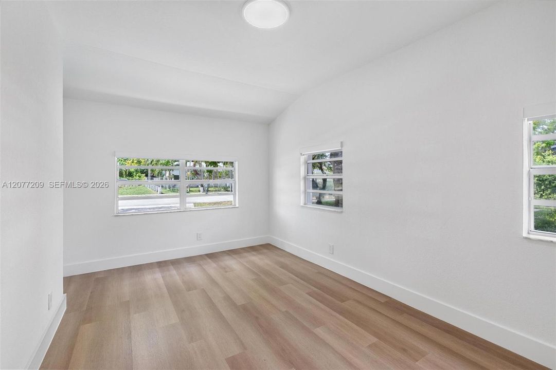 En Venta: $510,000 (3 camas, 2 baños, 1212 Pies cuadrados)