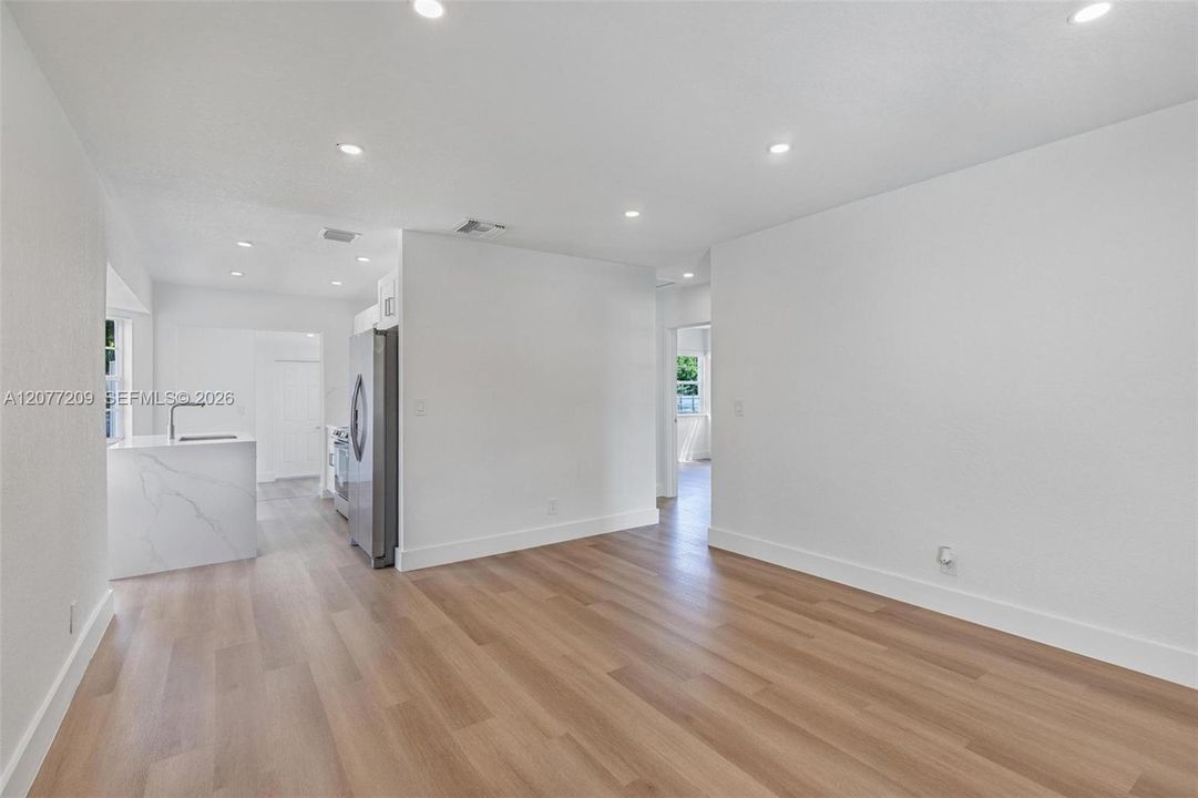 En Venta: $510,000 (3 camas, 2 baños, 1212 Pies cuadrados)