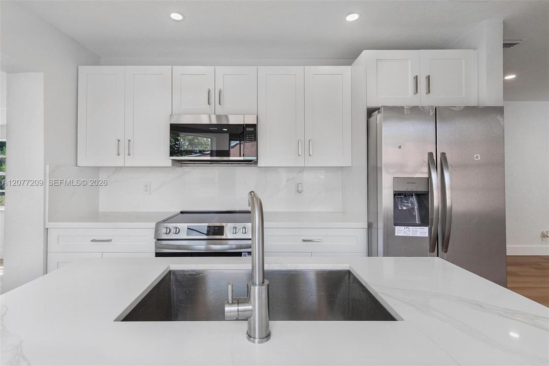 En Venta: $510,000 (3 camas, 2 baños, 1212 Pies cuadrados)